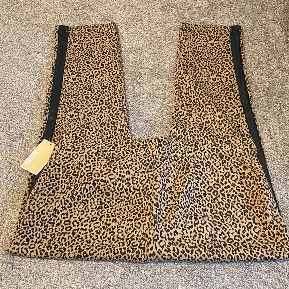 New Michael Kors Camel and Brown Leopard Print Pants - Picture 4 of 5